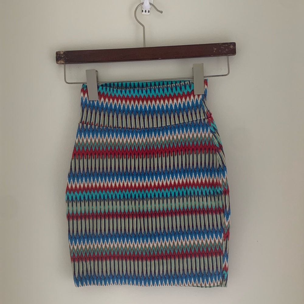 Stretchy Tribal Print Skirt